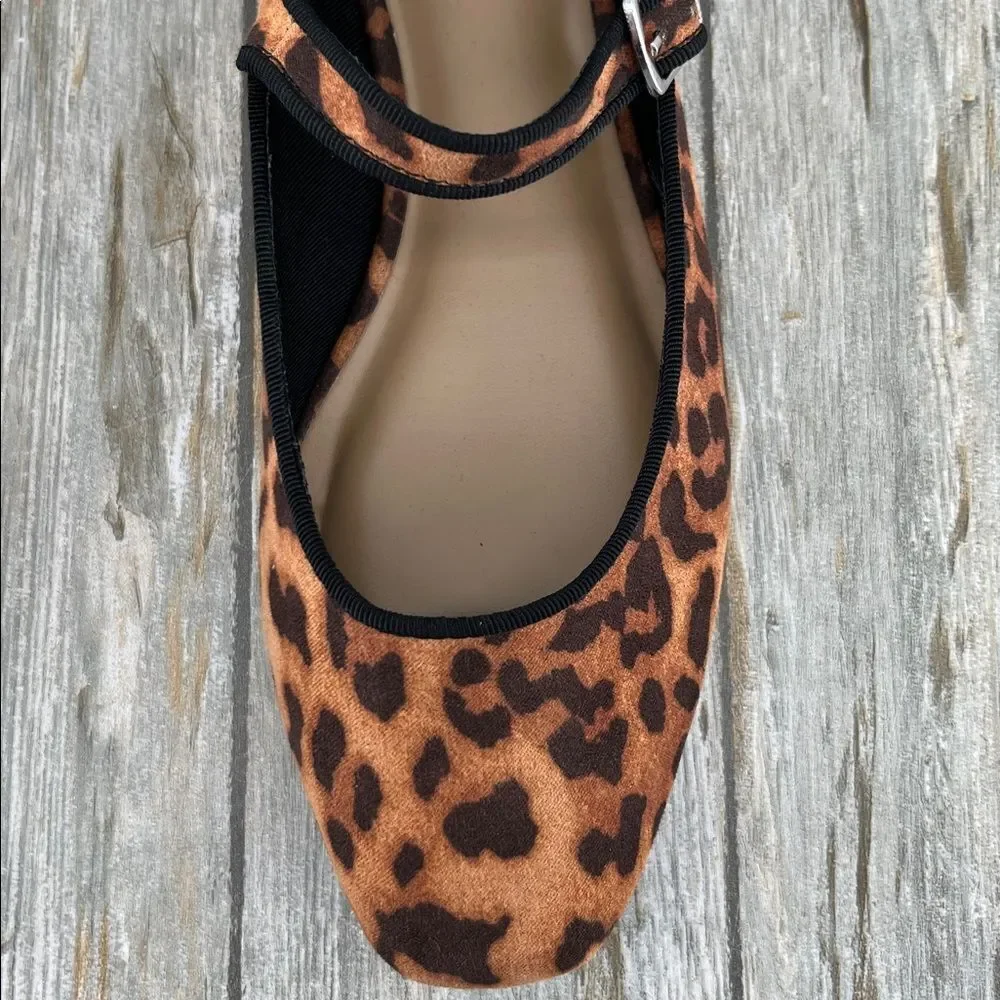 Women's Faux Leather Mary Jayne Leopard Print Flats Shoes Size 6.5
